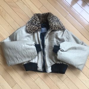 Cropped Gold coat with leopard trim Size S